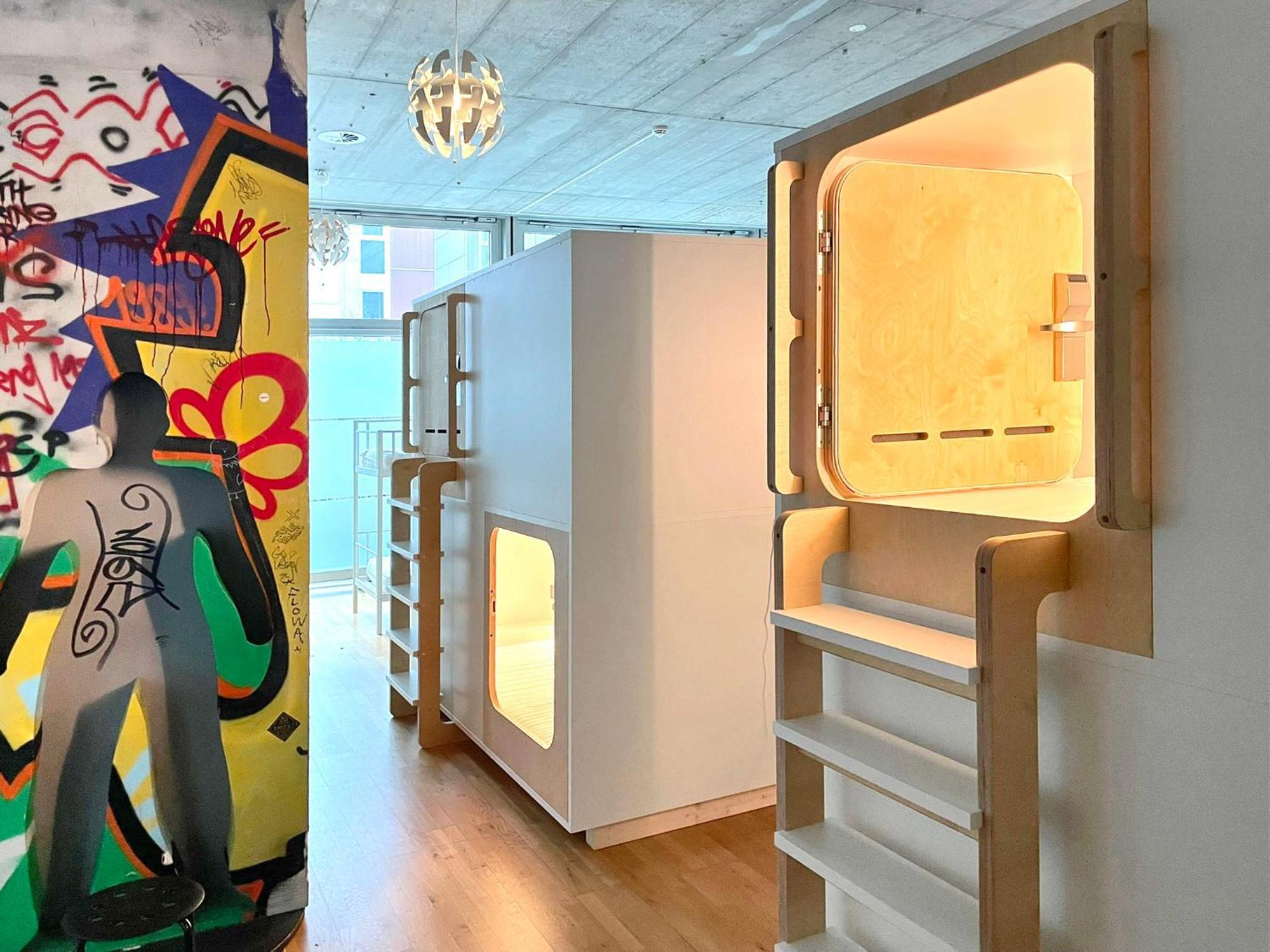 Heart Of Gold Hostel & Capsules Berlin — Fotoğraflar 1